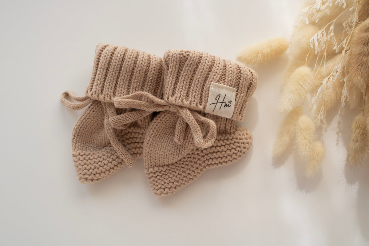 KNITTED BOOTIES | TAUPE