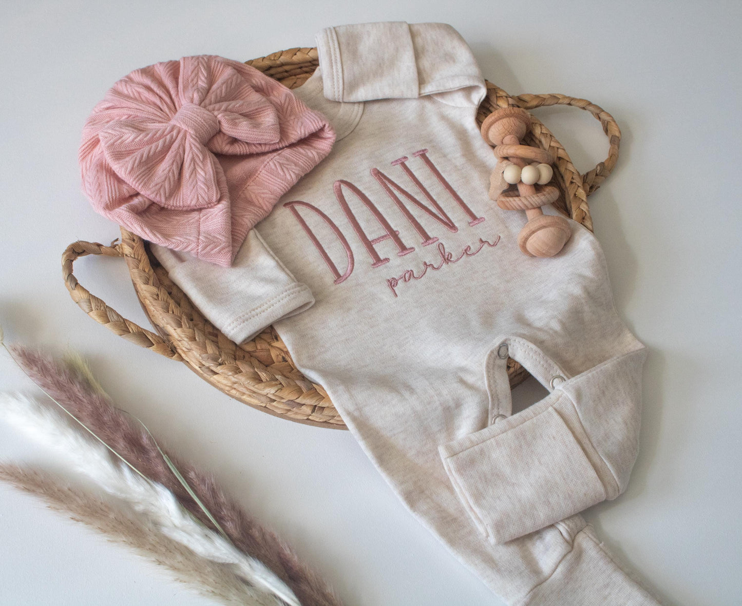 Personalized Baby Romper and Bow Set: Embroidered Coming Home Outfit