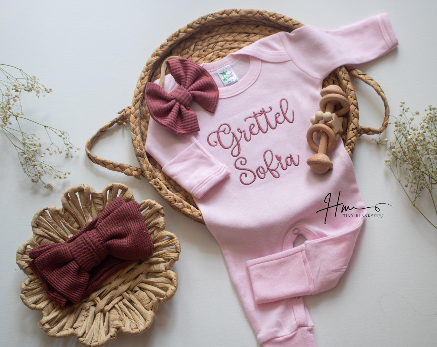 Personalized Baby Girl Romper and Bow Set: Embroidered Coming Home Outfit